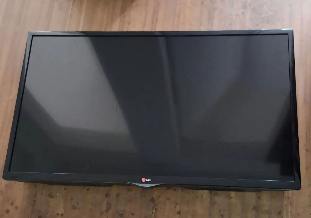 Vendo TV para retirar peças  - Foto 2