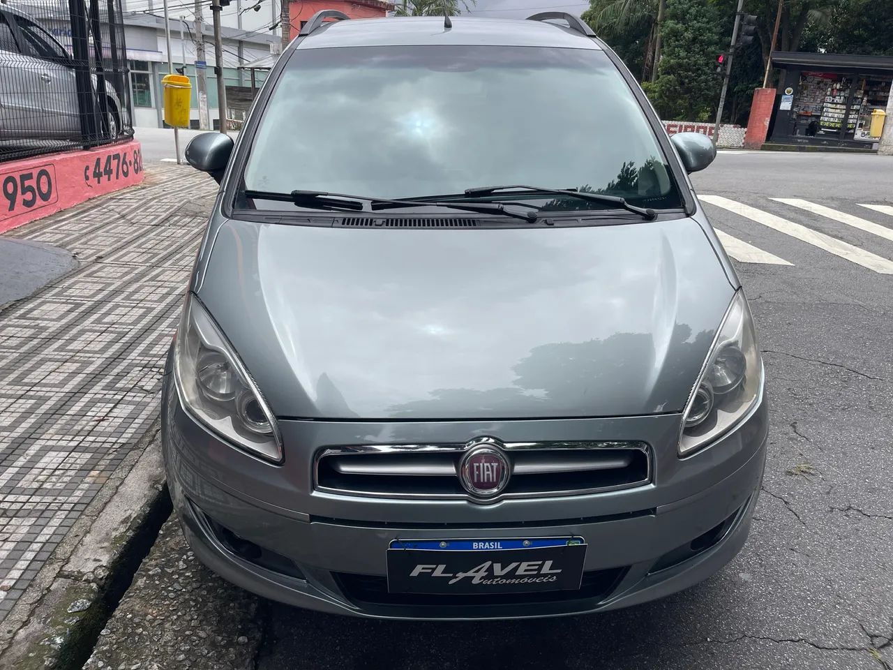 Fiat Idea Attractive 1.4 Fire Flex 8V 5P 2014 - Foto 2