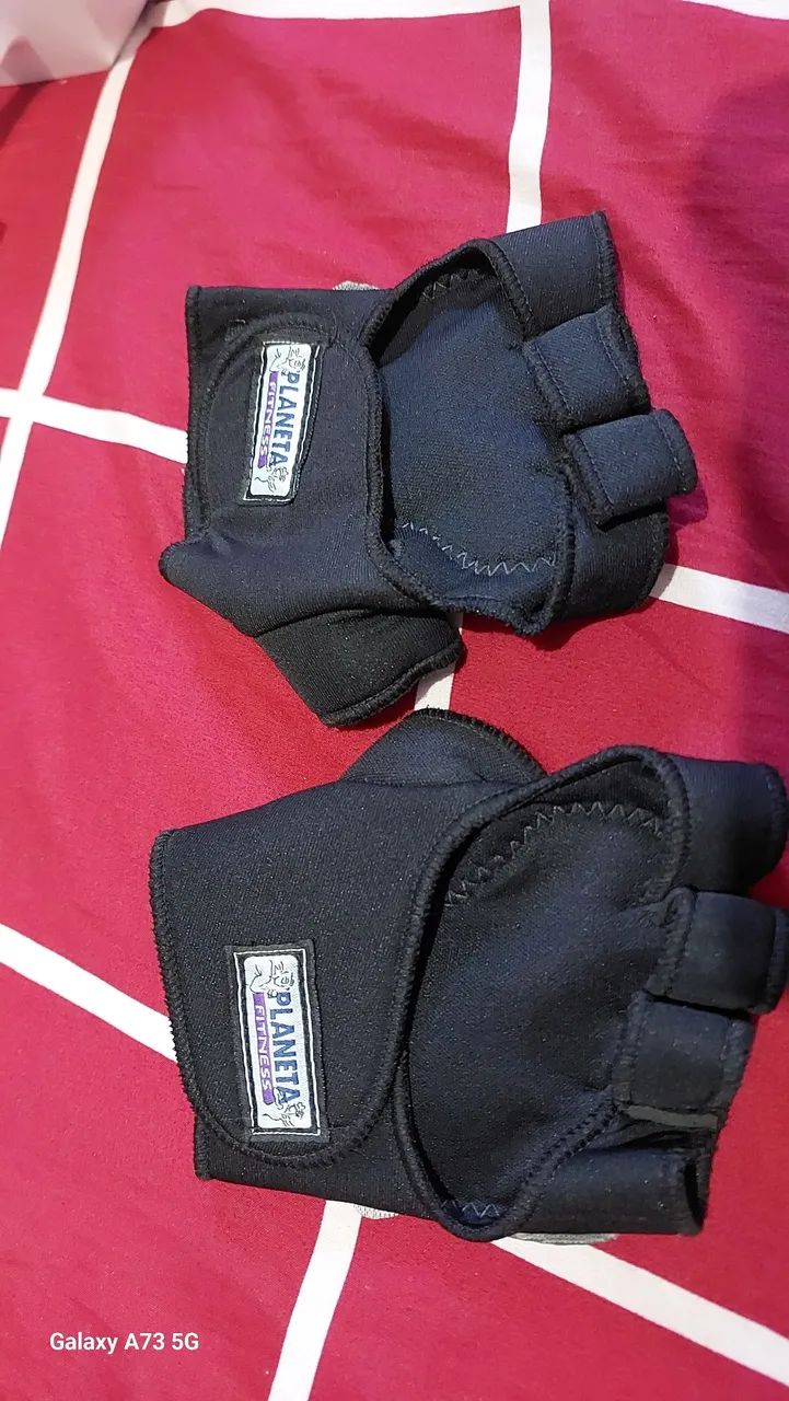 Luvas para academia sem dedos