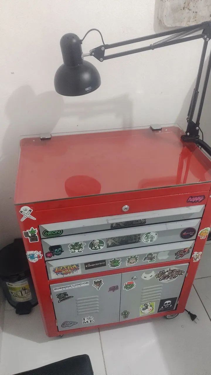 CARRINHO AUXILIAR PARA TATUAGEM