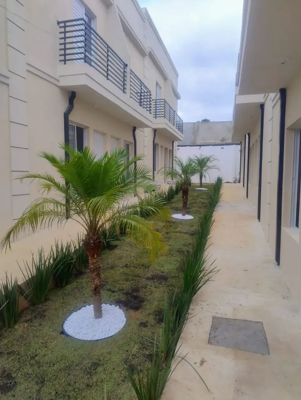 Linda casa nova em condomínio fechado - Foto 4
