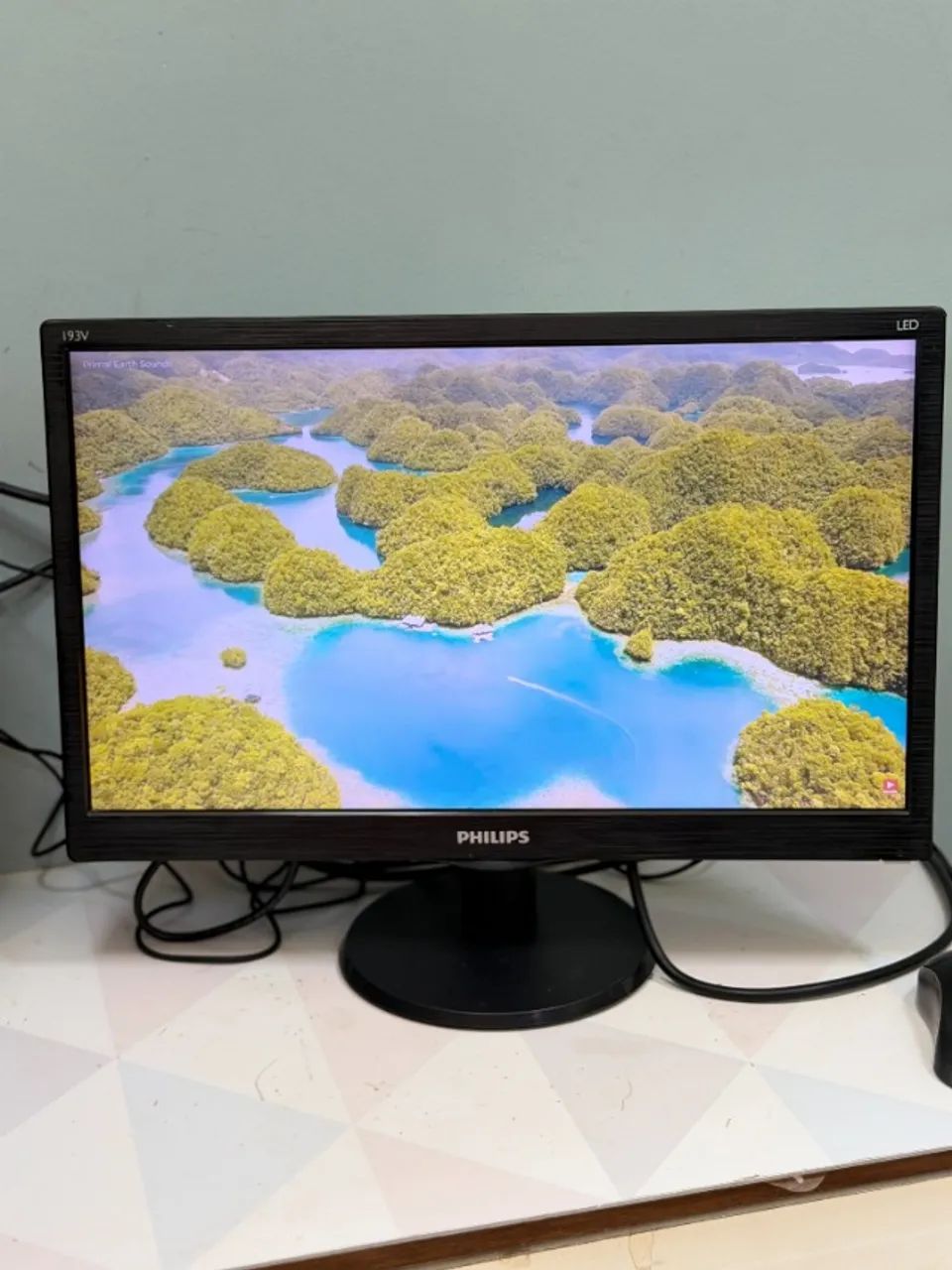 Monitor LED 19 Polegadas Philips 193V5 HDMI e VGA - Imagem Impecável   - Foto 4