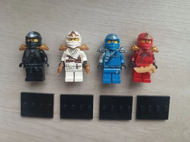 Lego Ninjago zx suits - Hobbies e coleções - Vila Paulo Romeu
