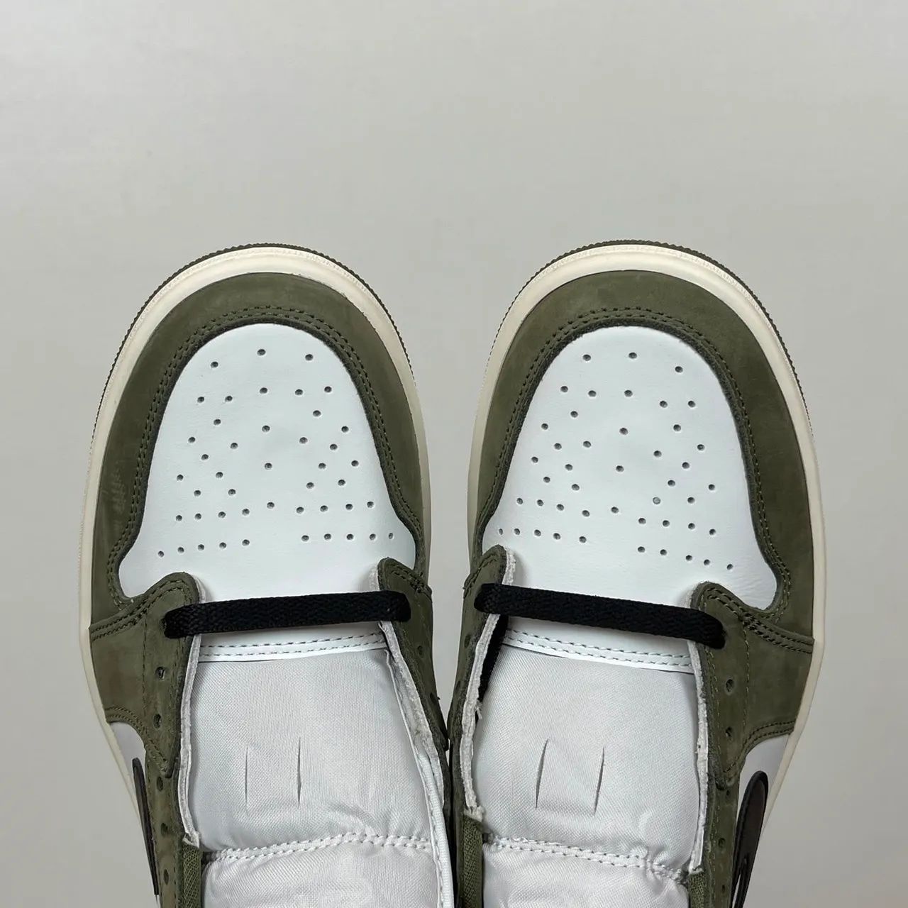 Jordan 1 low OG Medium Olive - Foto 3