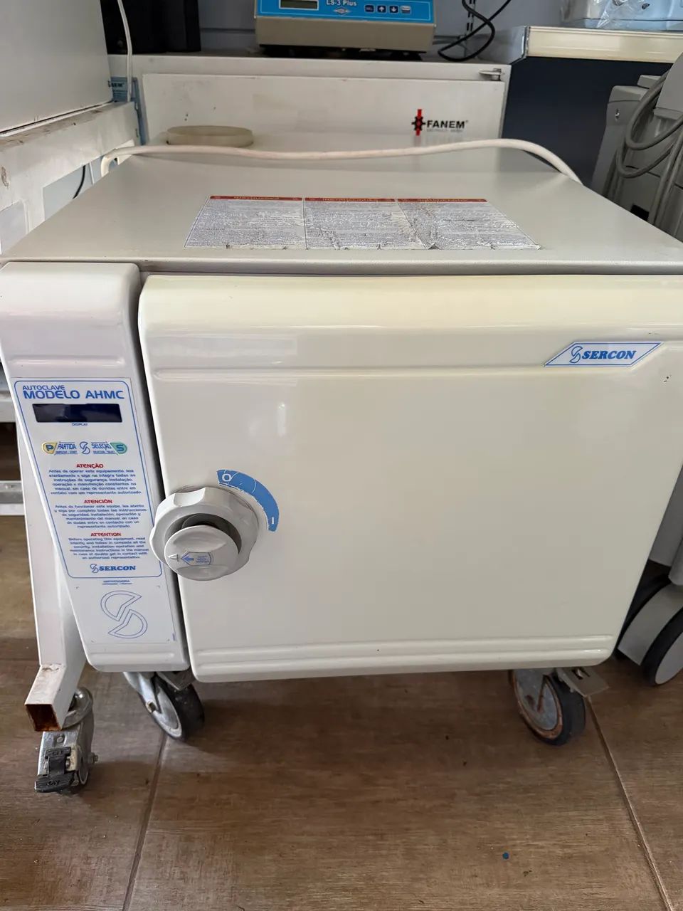 Autoclave horizontal de bancada sercon 42 Litros  
