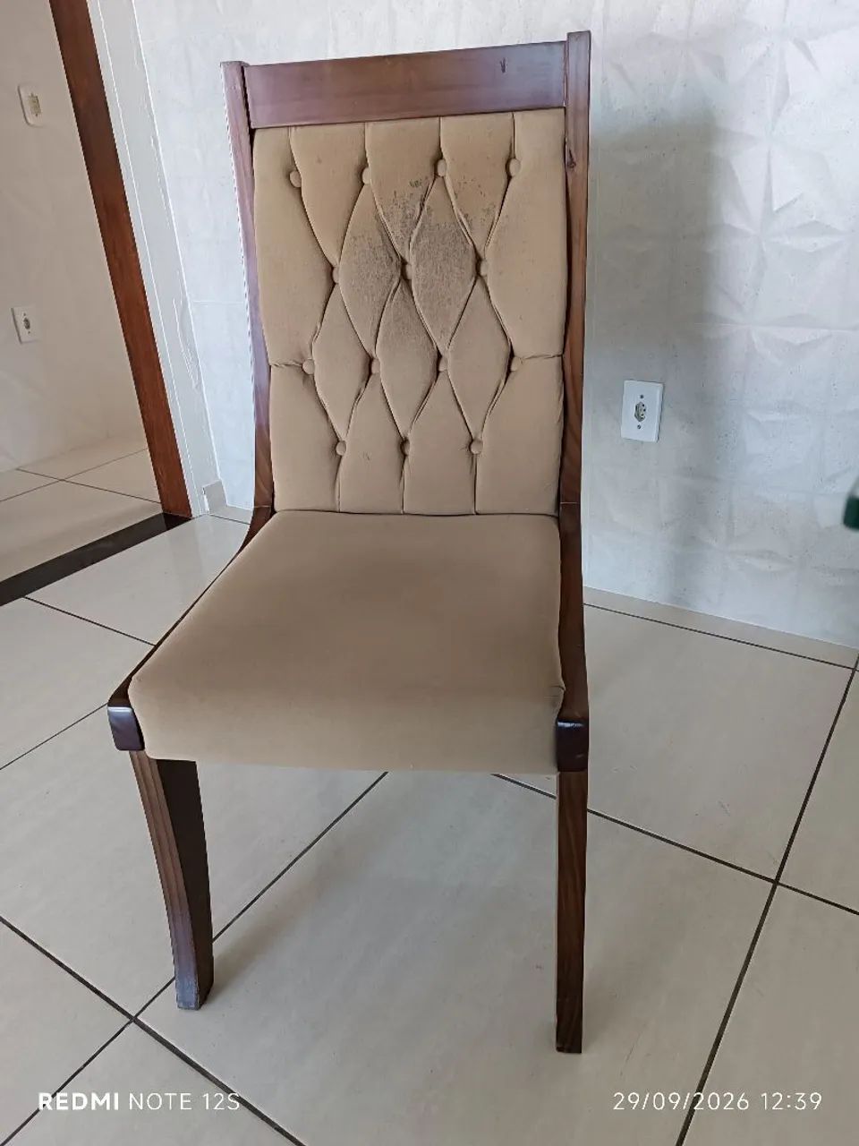 Mesa de Jantar de Madeira  - Foto 4