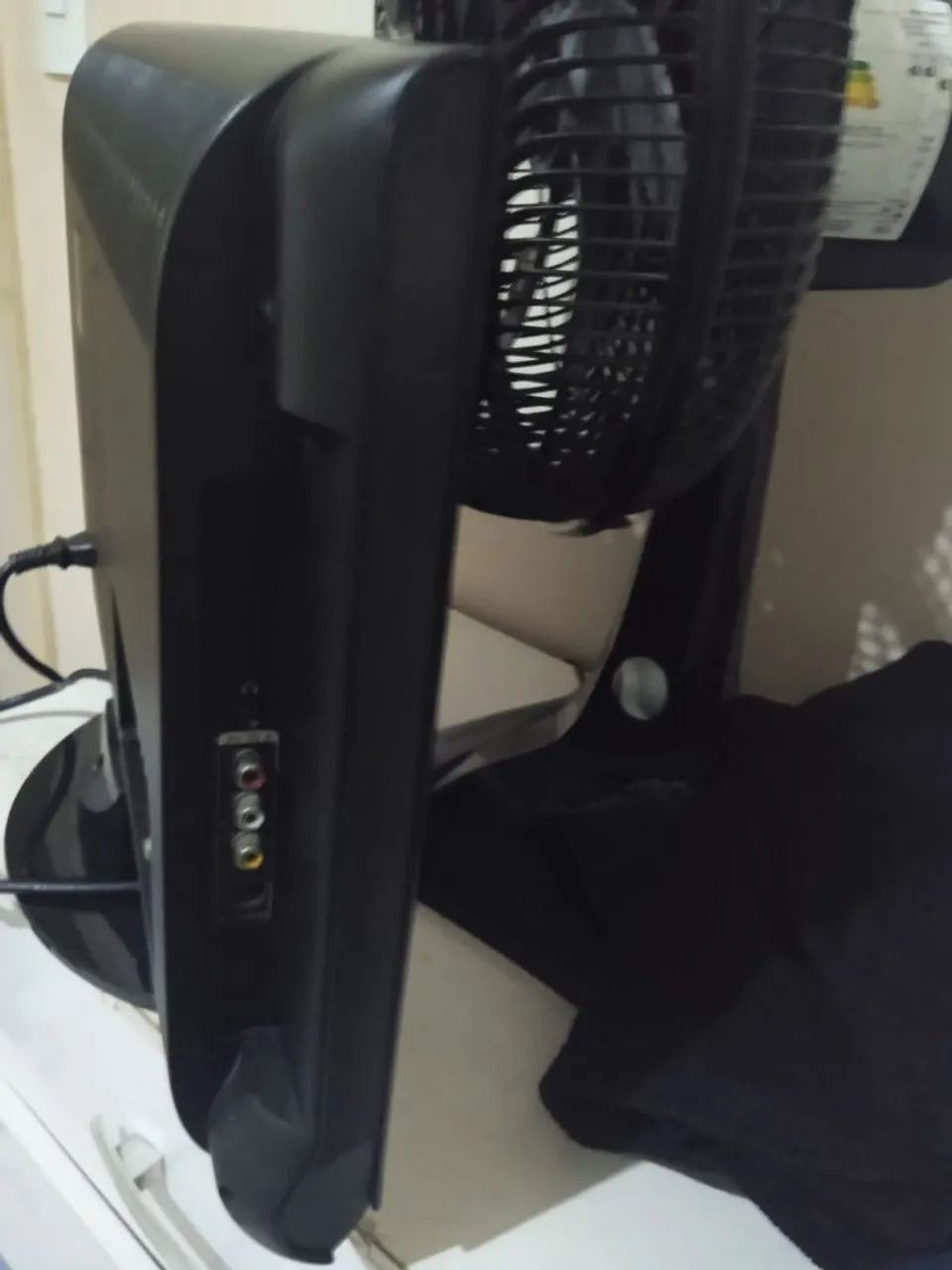 Por 149 reais Monitor e Tv LCD 22 polegadas  - Foto 5
