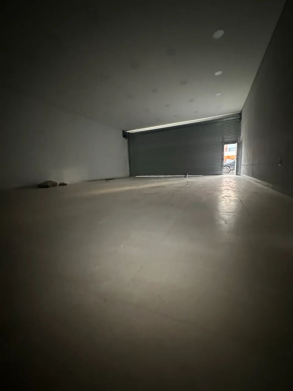 Aluguel. Loja / Ponto comercial. 200 m2. Av Pedro Aldemar Bantin.  - Foto 8