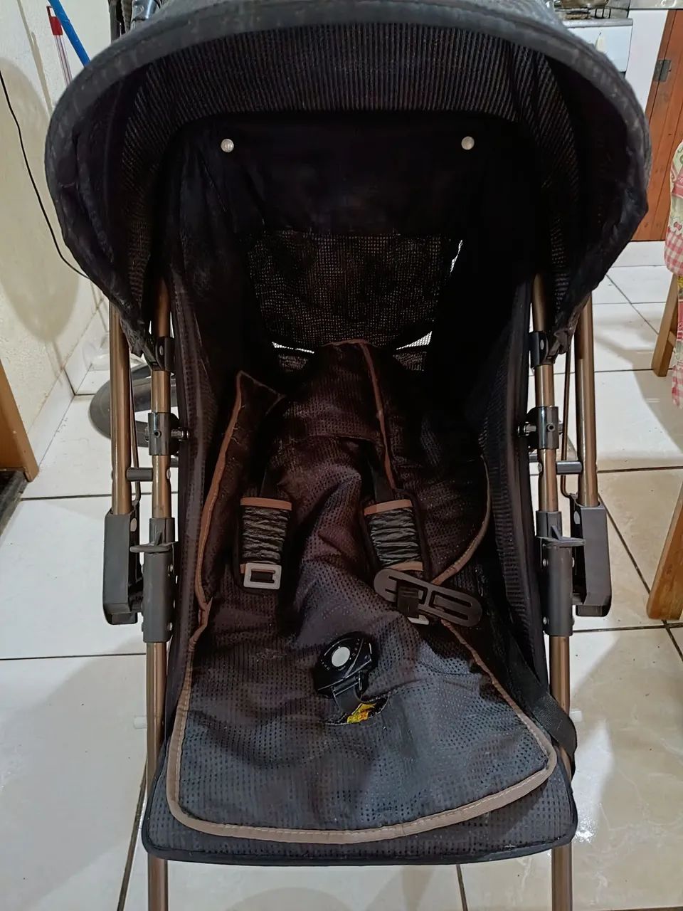 Carrinho de bebê e brinde - Foto 2