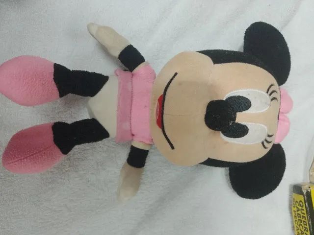 Boneca pelúcia Minnie  - Foto 2