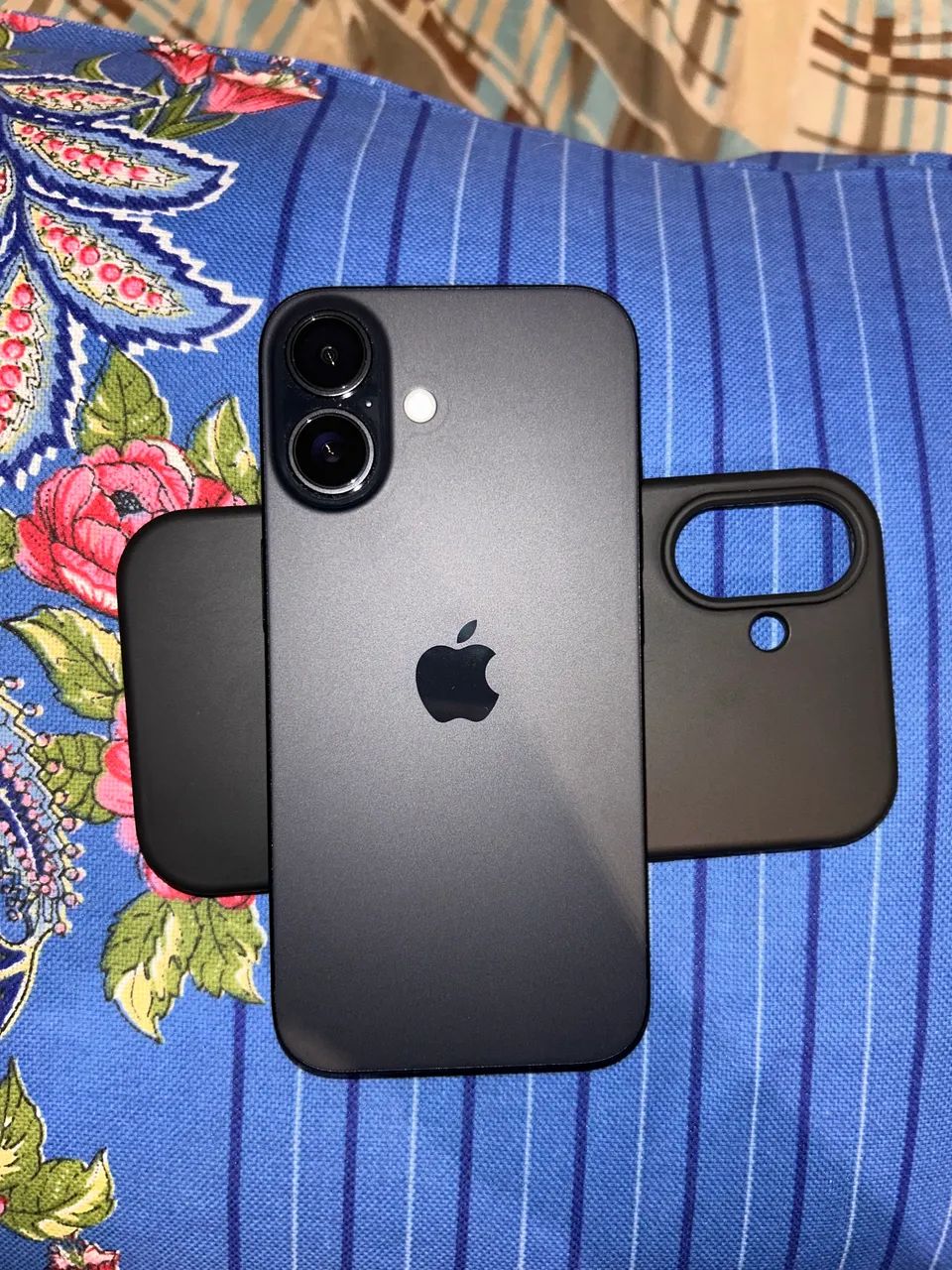 iPhone 16 Preto Fosco 256GB - Celulares e Smartphones - Jardim