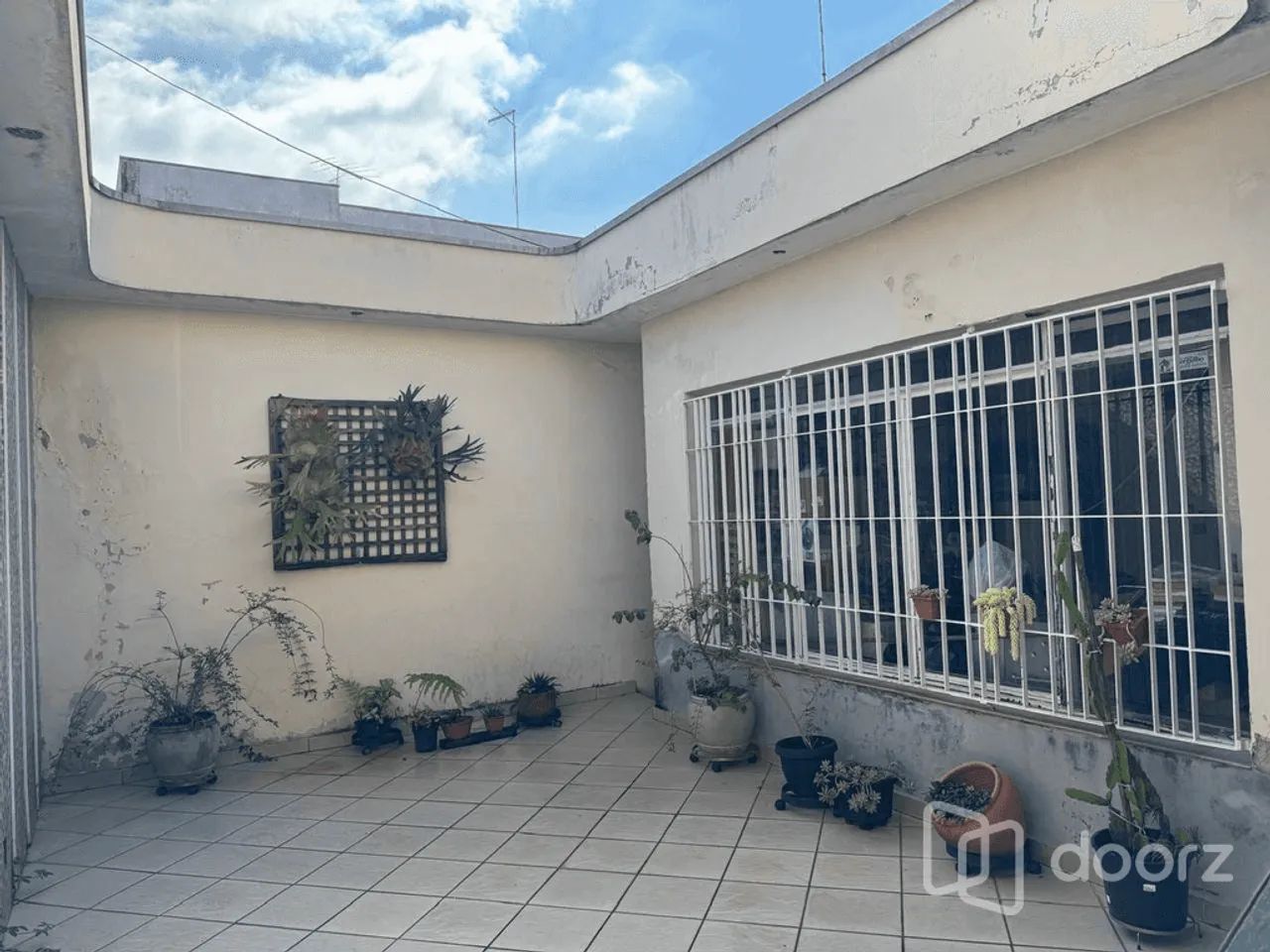 Imóvel na Dom Azeredo Coutinho com 3 dormitórios e 250m²