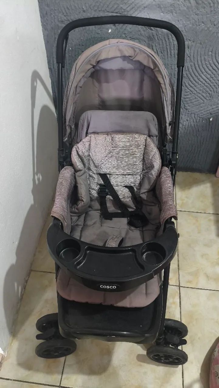 Conjunto carrinho + bebê conforto- Marca Cosco(Usado)  - Foto 3