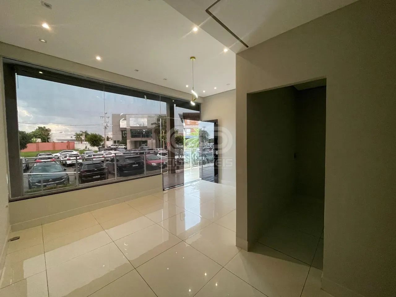 Sala Comercial com Mezanino na Galeria Alpha Mall 2 - Foto 5
