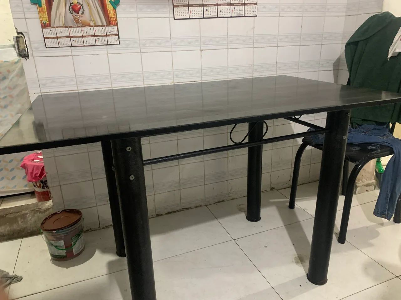 Mesa de mármore com 4 cadeiras  - Foto 5