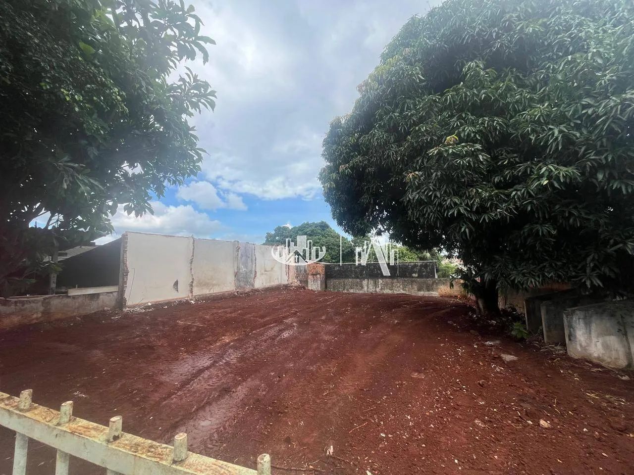 Terreno à venda, 332 m² por R$ 275.000,00 - Jardim Tókio - Londrina/PR - Foto 2