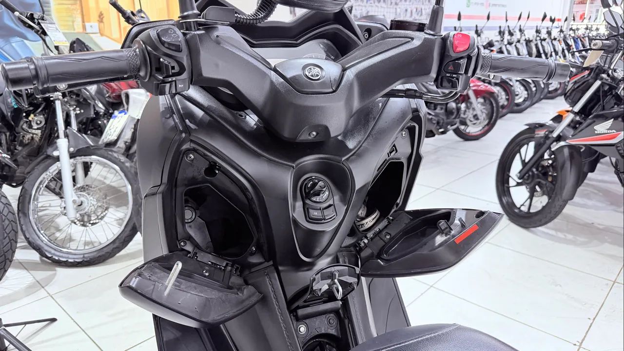 Yamaha Xmax 250 Abs - Foto 4