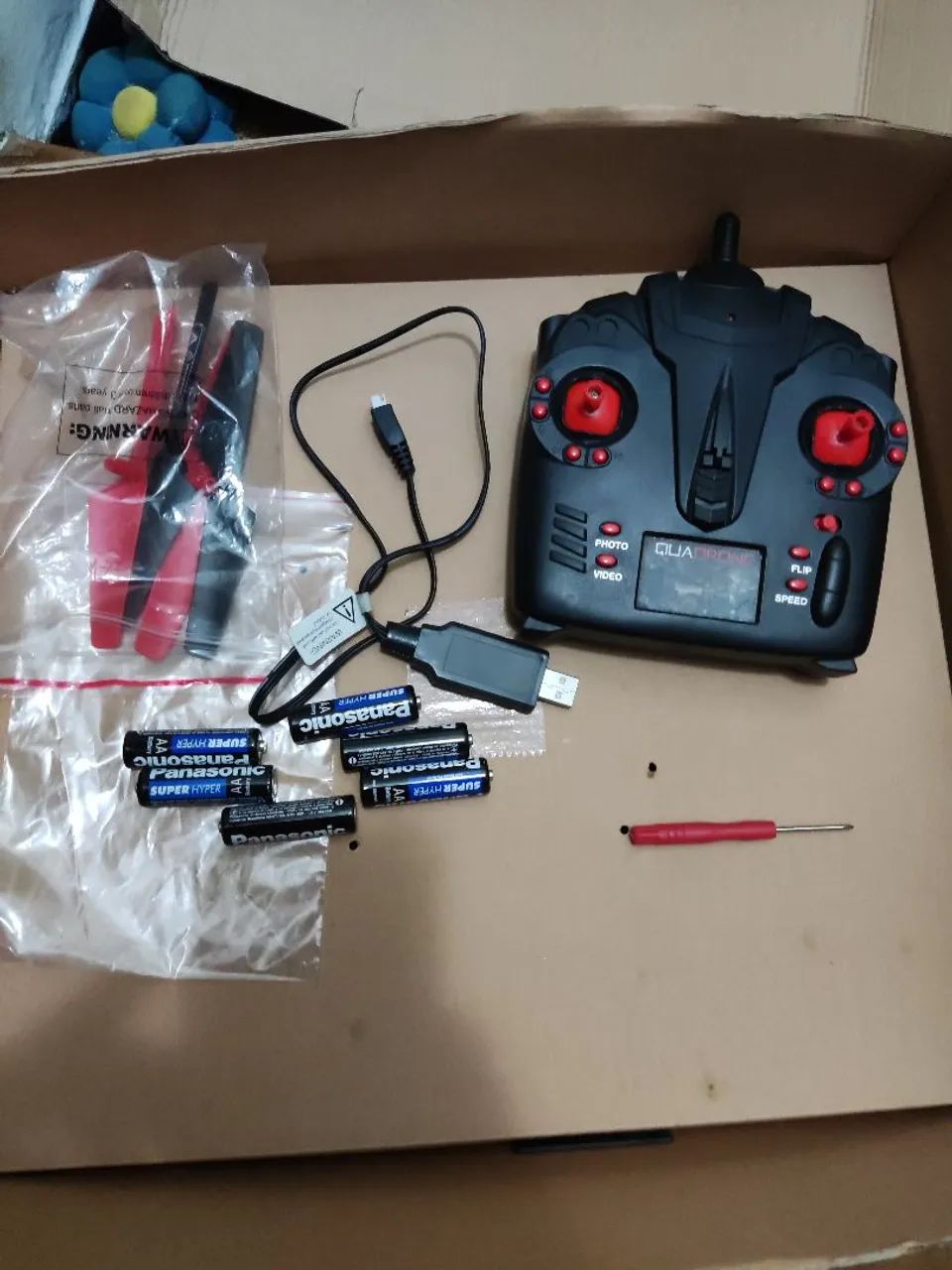Drone Quadrone com controle  - Foto 3
