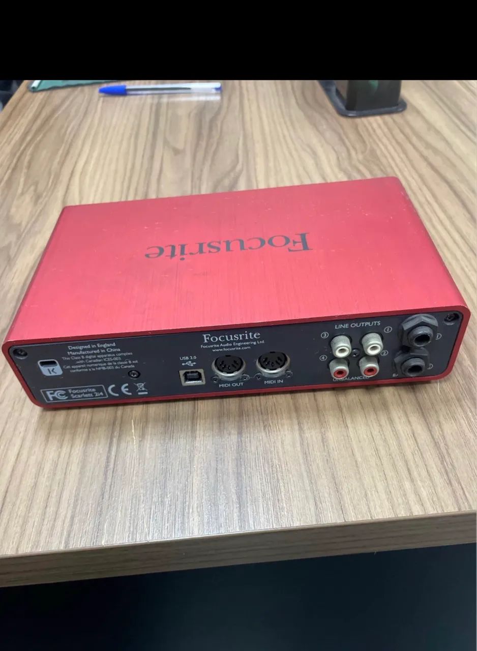 interface de audio Scarlett focusrite 2i4 - Foto 2