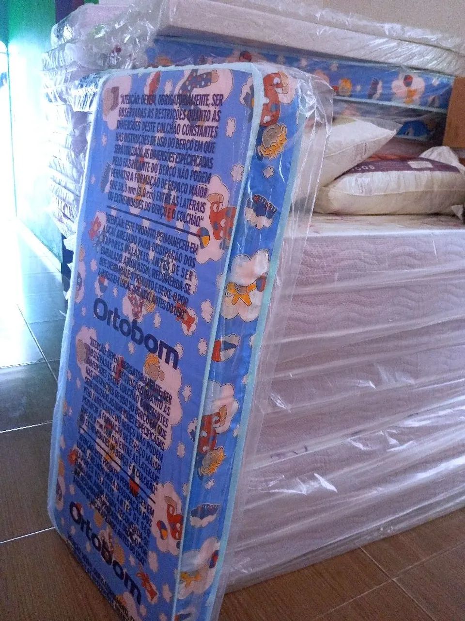 Colchão para berço americano e padrão 