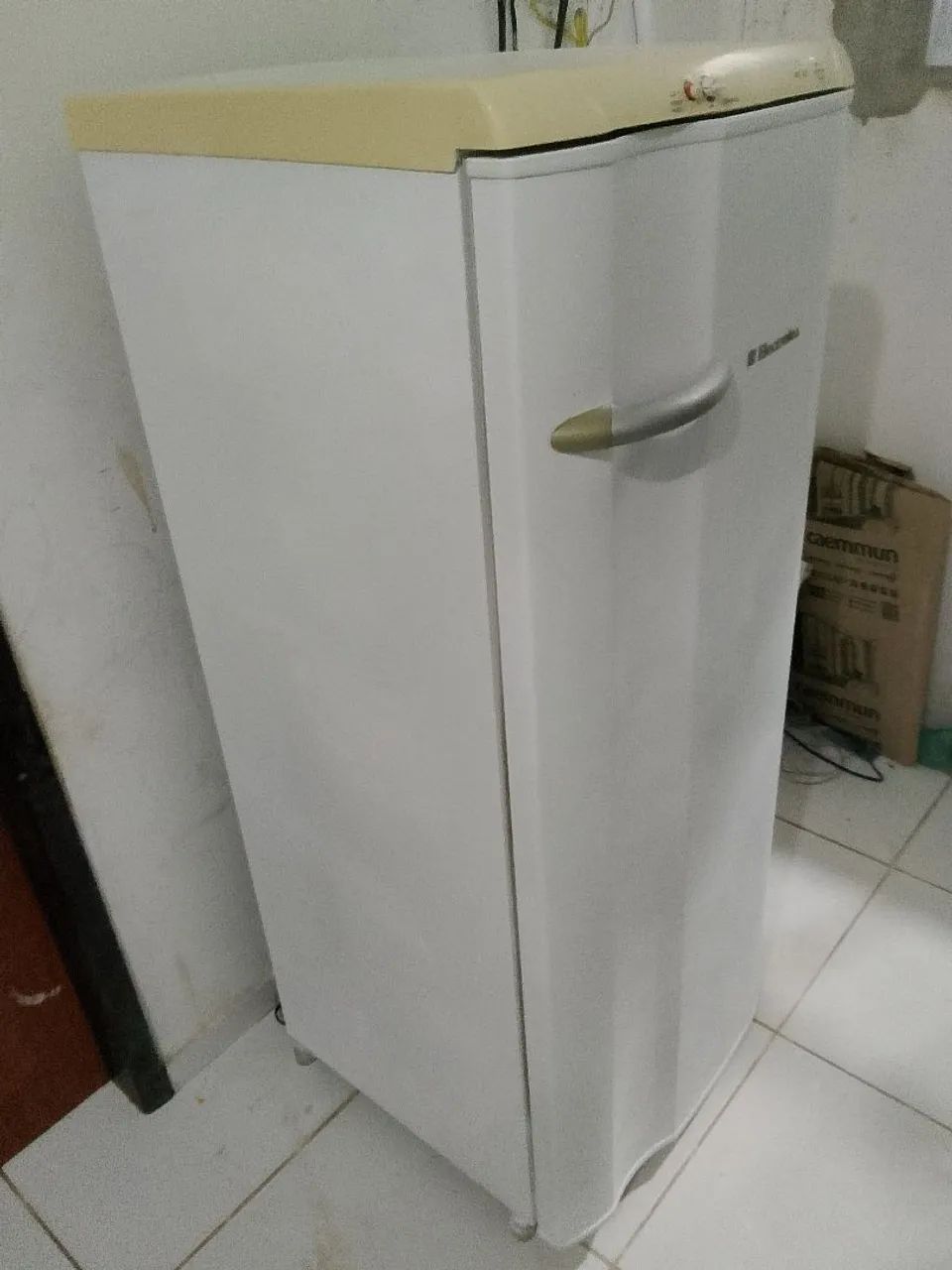 vende-se geladeira Electrolux  - Foto 3