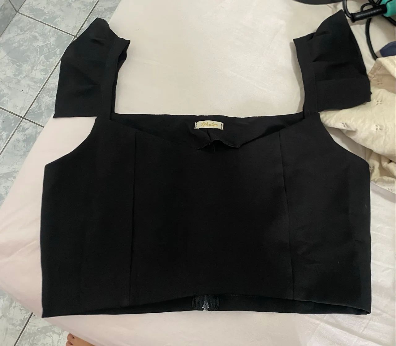 Blusa cropped preta - Tamanho M/G