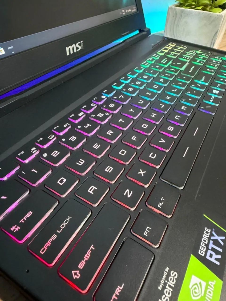 Notebook Gamer MSI i7 RTX 2060 RGB c/Caixa - Foto 4