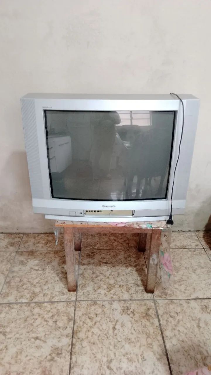 Vendo televisão de 29 polegadas de tubo - Foto 3