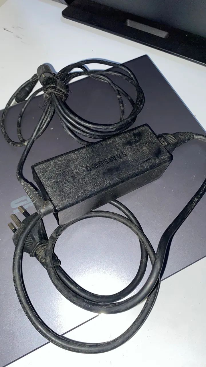 Carregador para notebook samsung - Foto 2