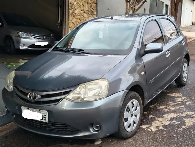 Toyota Etios ETIOS XS  1.3 Flex 16V 5p Mec. 2013