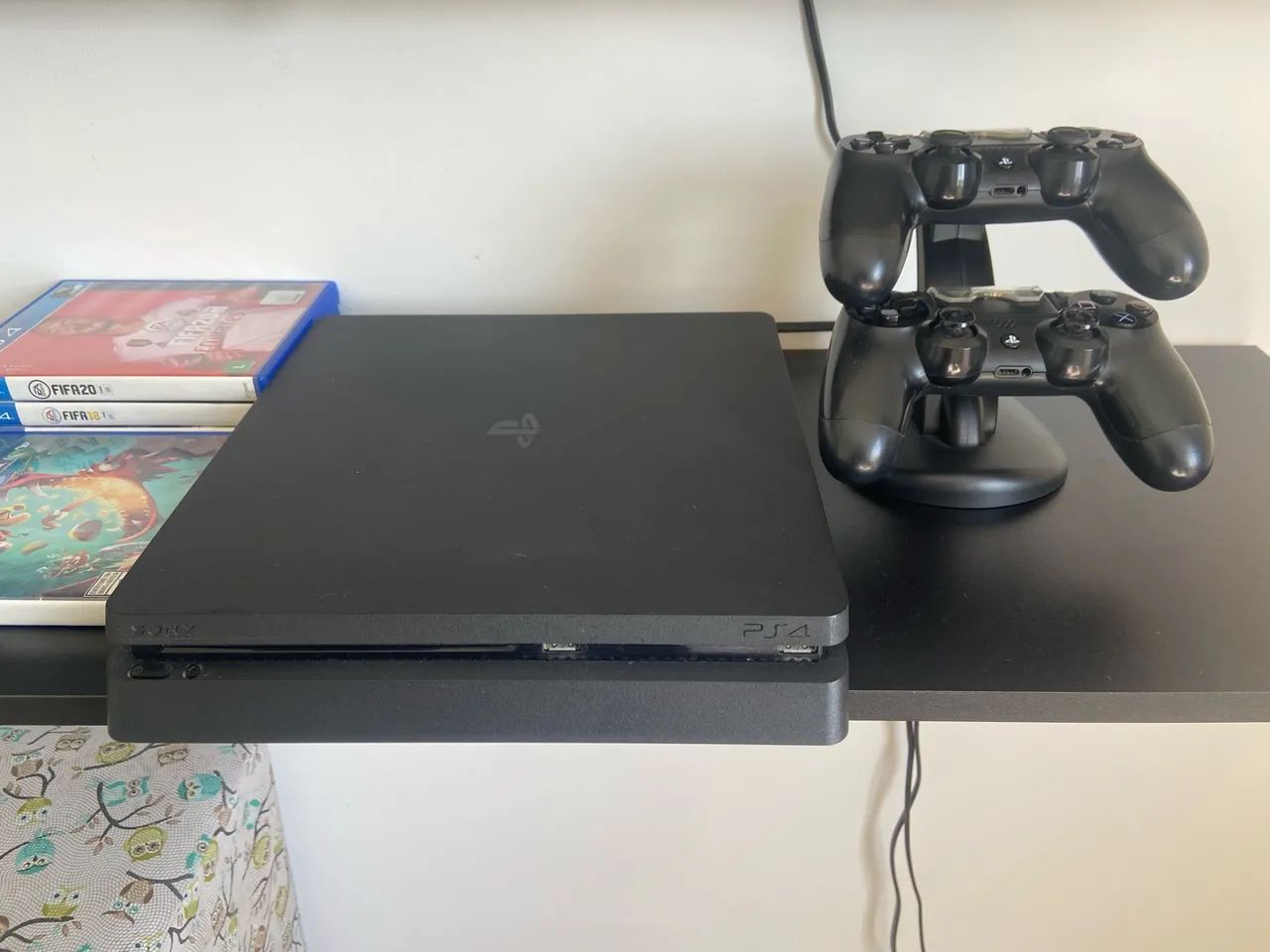 Ps4 Slim 1Tb 2 Controles e Jogos - Foto 4