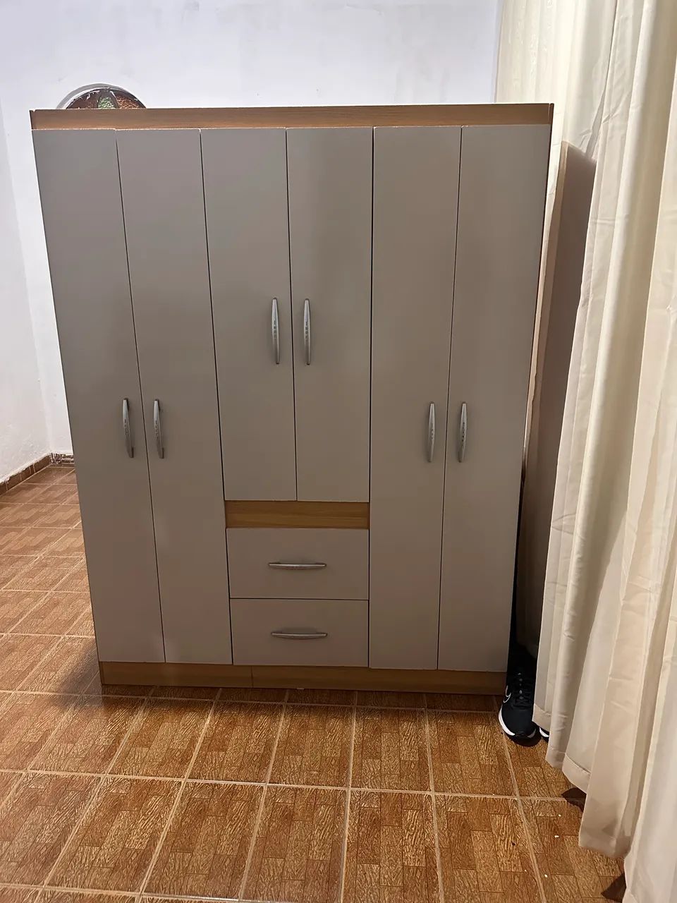 GUARDA ROUPA SOLTEIRO