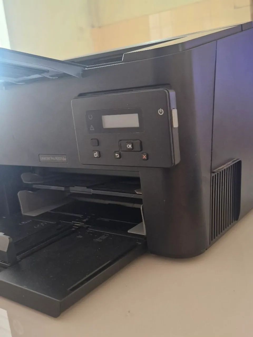 Impressora HP LaserJet Pro M201dw - Foto 3