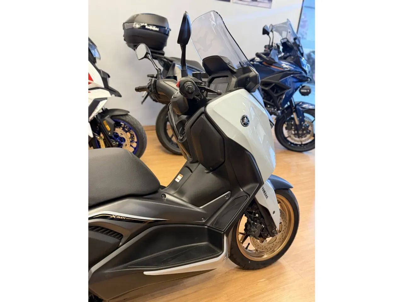 Yamaha Xmax 300 connected abs 2026 - Foto 4
