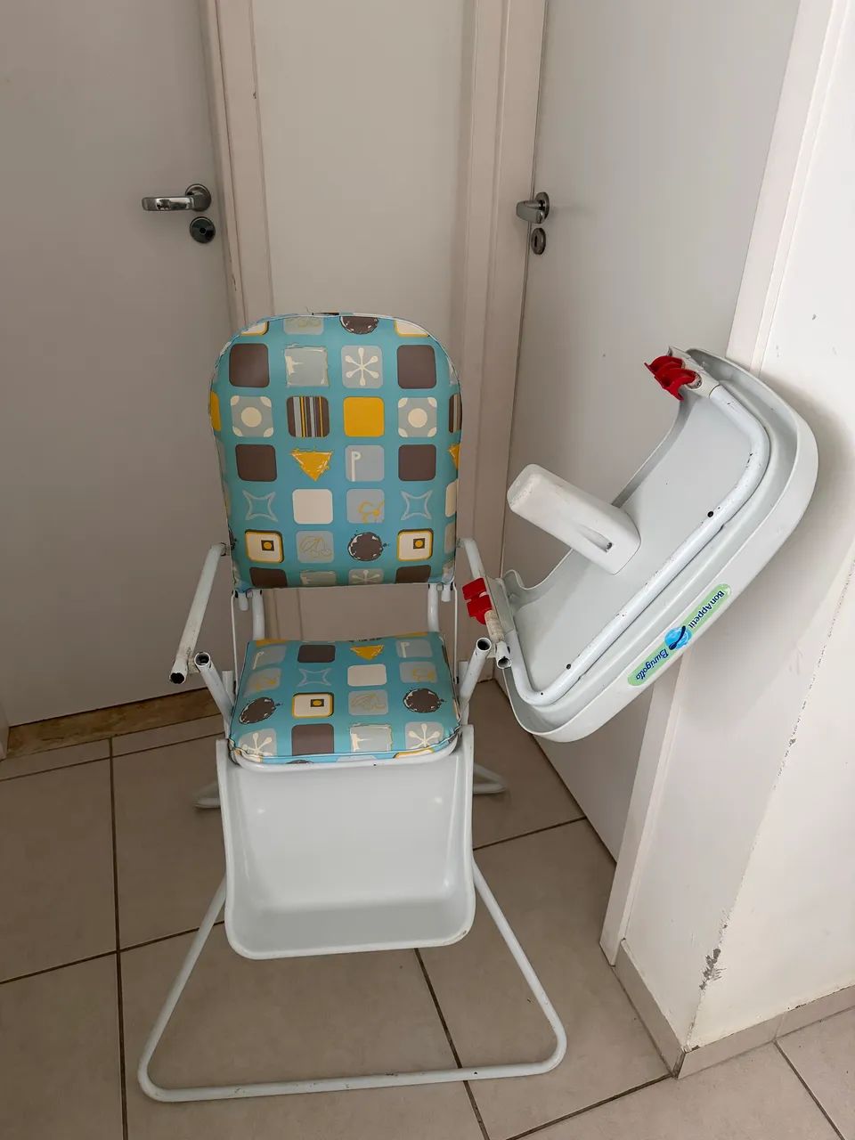 Cadeira alimentação  - Foto 3