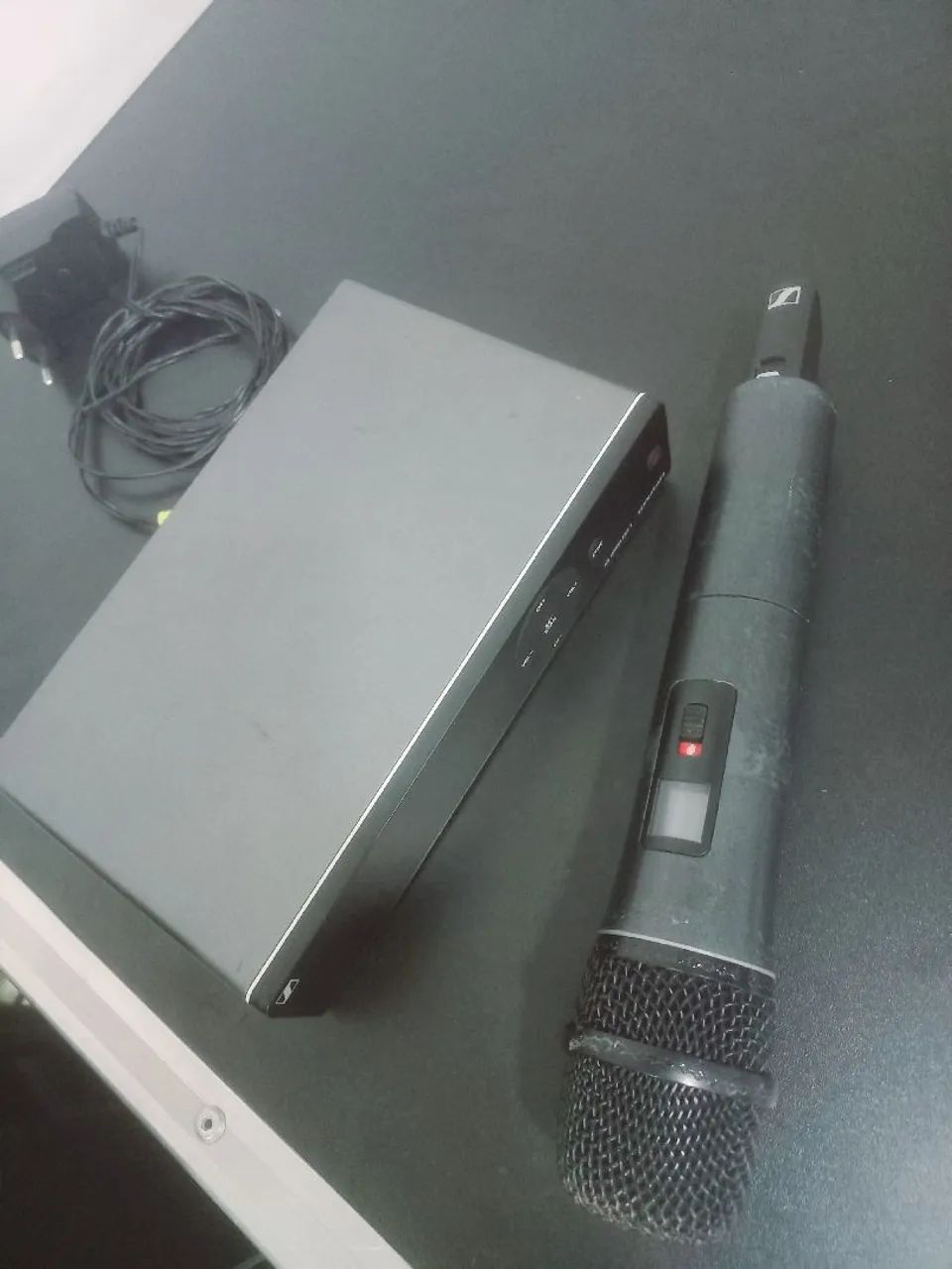 Microfone Sem Fio Sennheiser XS Wireless1