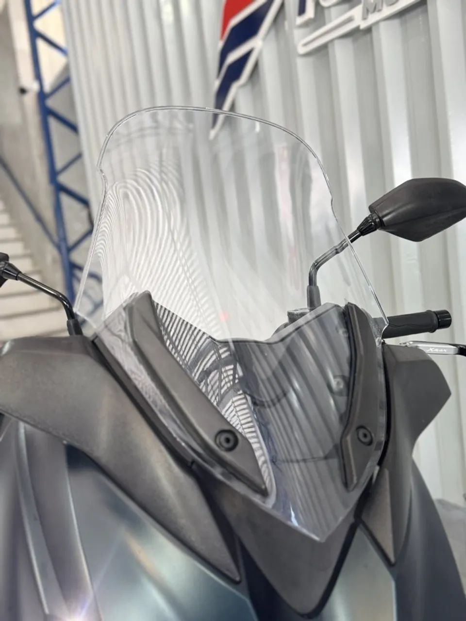 YAMAHA XMAX 250 2023 - Foto 4