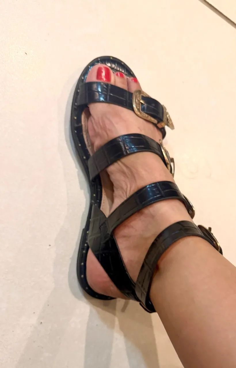 rasteira preta gladiadora croco com fivelas 36, nova, nunca usada  - Foto 5
