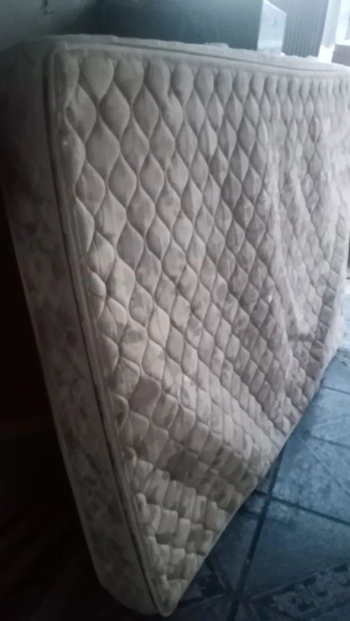 Colchão de casal bom - Foto 2