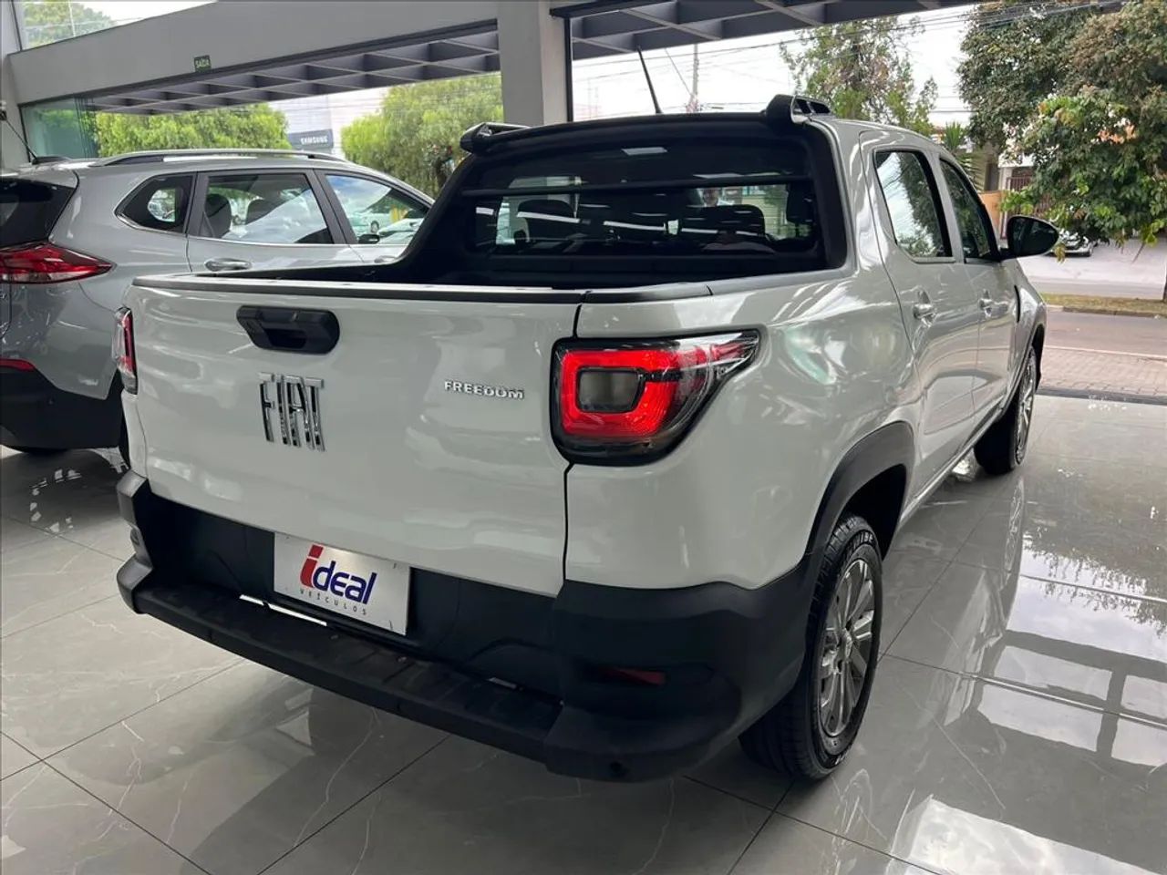Fiat Strada Freedom 1.3 Flex 8V CD 2023 - Foto 4