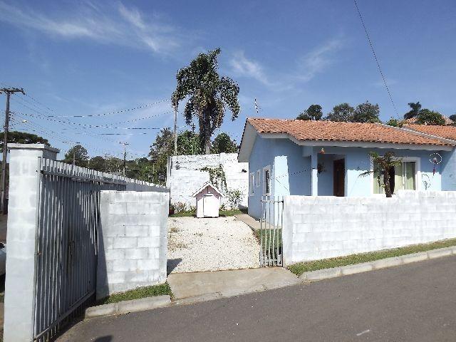 Residência 2 quartos amplos, garagem para 3 carros