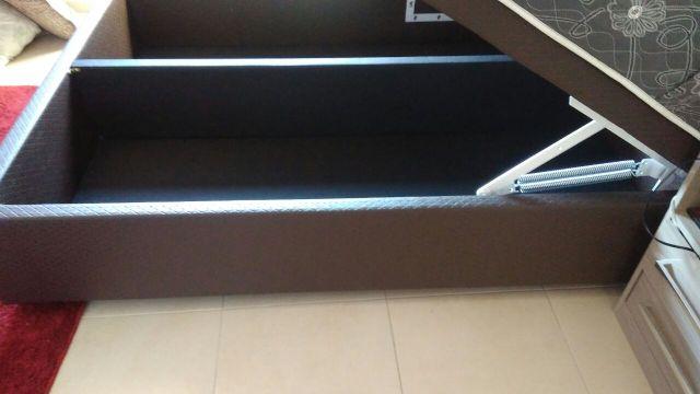 Box baú casal 138x188 com divisória interna somente 550,00 - Foto 3