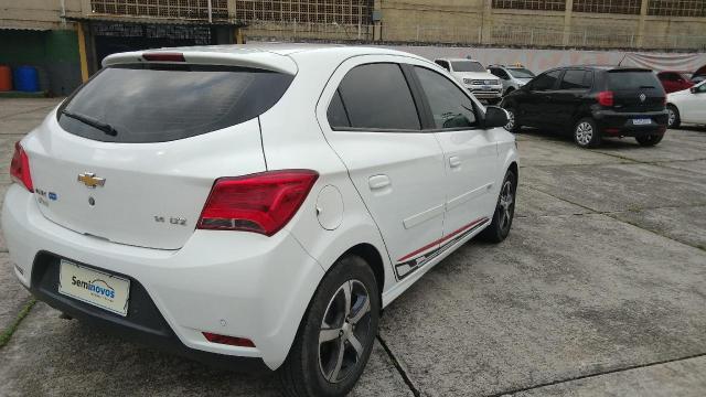 ONIX ONIX HATCH LTZ 1.4 8V FlexPower 5p Mec. - Foto 8
