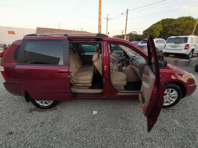 Kia Carnival - Foto 2