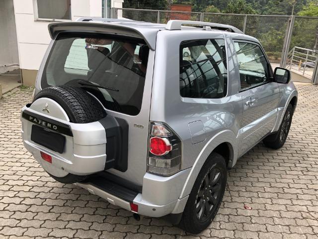 Pajero 3.2 HPE 3p Diesel 4x4 + Teto + xenon - Foto 11