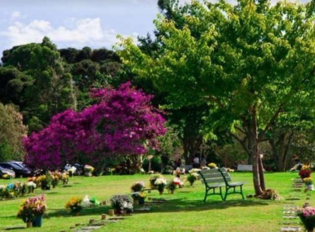 Jazigo no Cemitério Parque Iguaçu - Foto 2