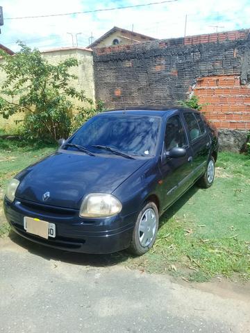Carro clio 2003 7mil