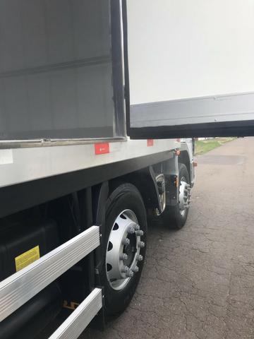 Câmara frigorifica para truck e bi truck 9 metros com equipamento disel - Foto 6