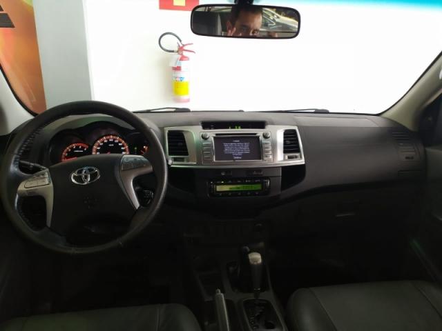 TOYOTA HILUX 3.0 SRV 4X4 CD 16V TURBO INTERCOOLER DIESEL 4P AUTOMATICO. - Foto 6