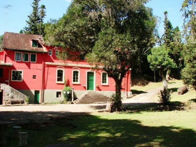 Belíssima área retirada do centro de Gramado com Hotel - Foto 4